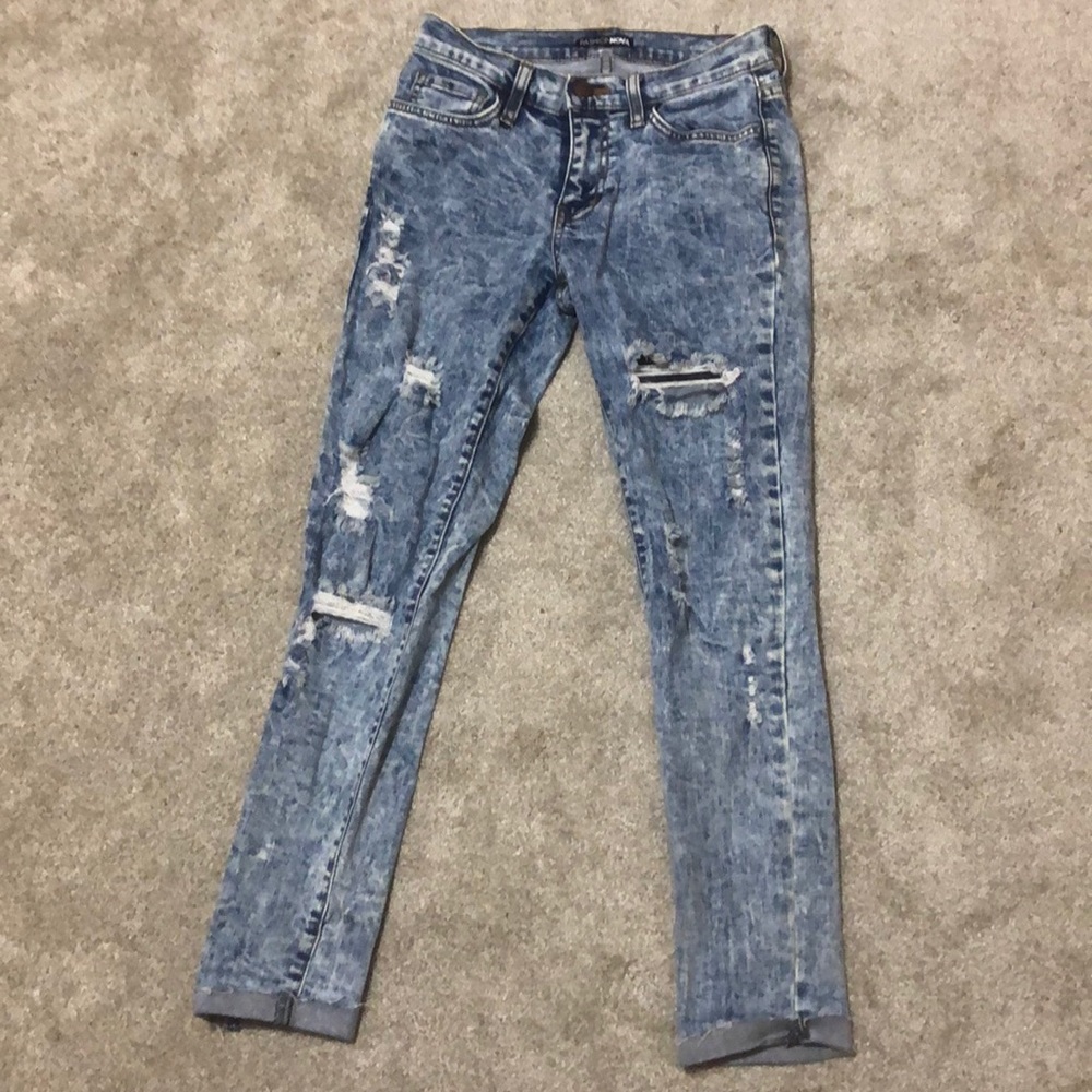 ripped jeggings